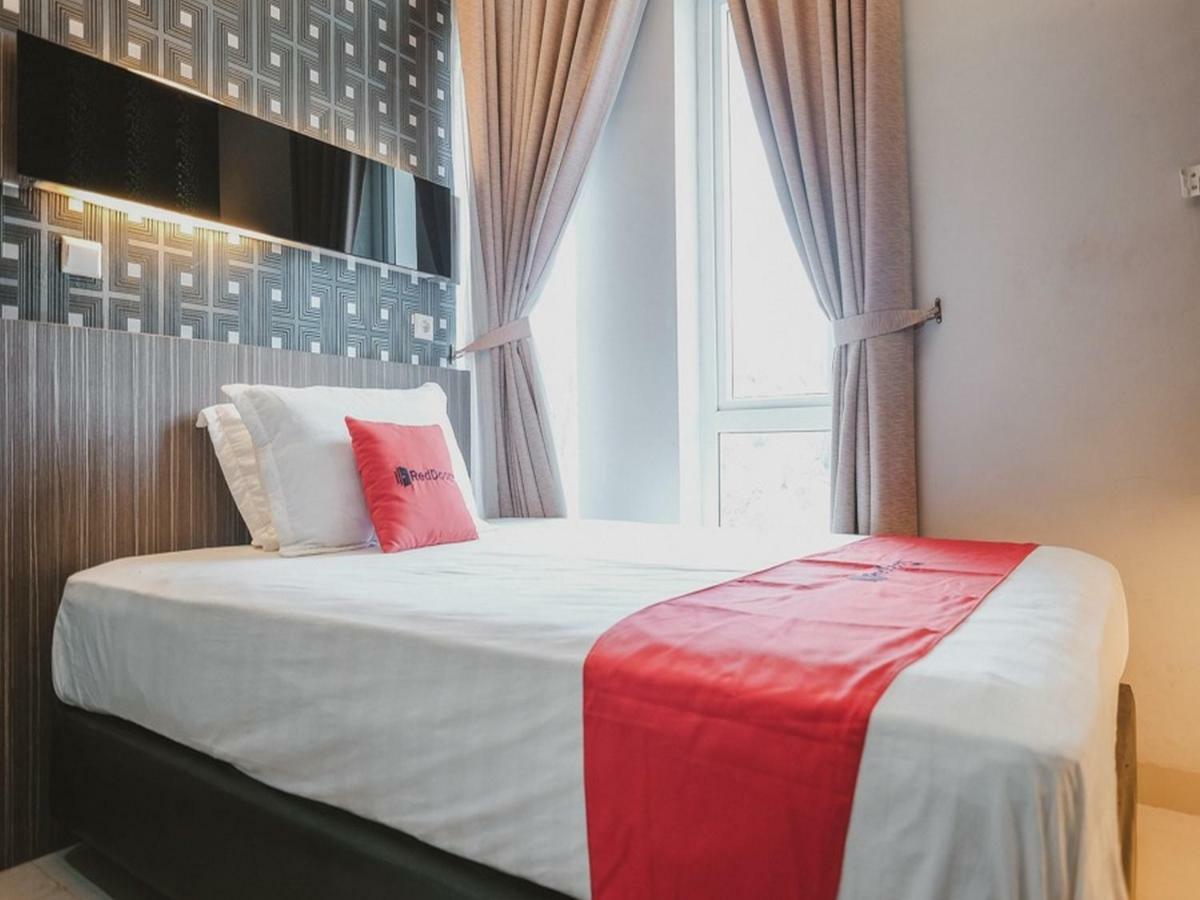 Reddoorz @ Jamin Ginting Medan Hotell Exteriör bild